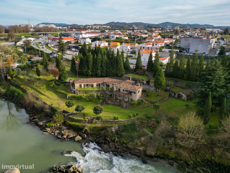 Casa das Azenhas – Charme e Exclusividade à Beira do Rio Cávado