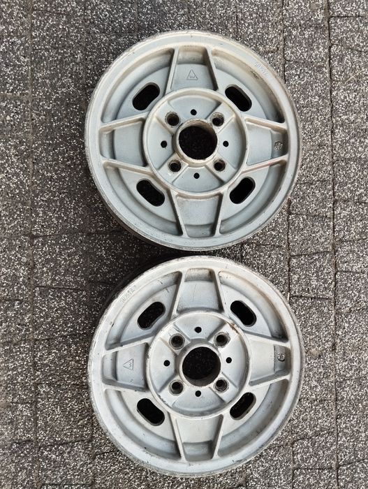 Felga aluminiowa 12" 4x98 4J Fiat 126P Maluch cena za sztukę