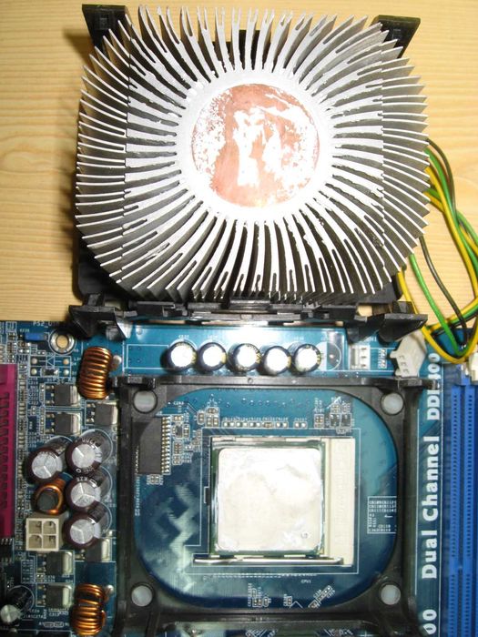 Проц Intel Pentium4  2.80GHZ, сокет 478 (с материнкой ASRock P4i65G )