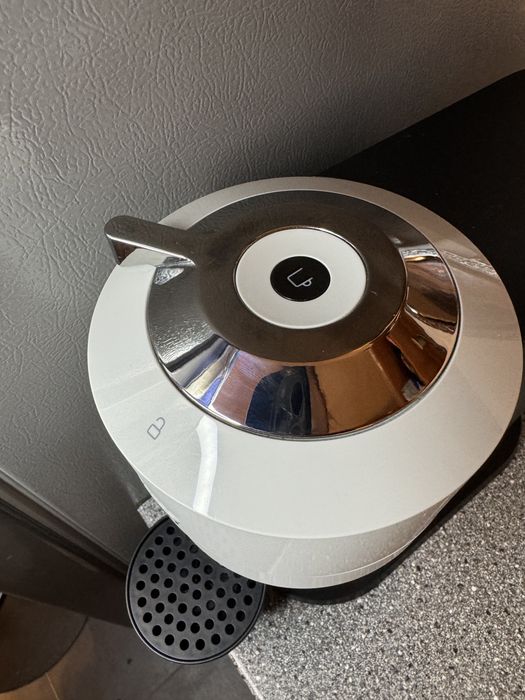 Кофемашина Vertuo Next Deluxe Titan