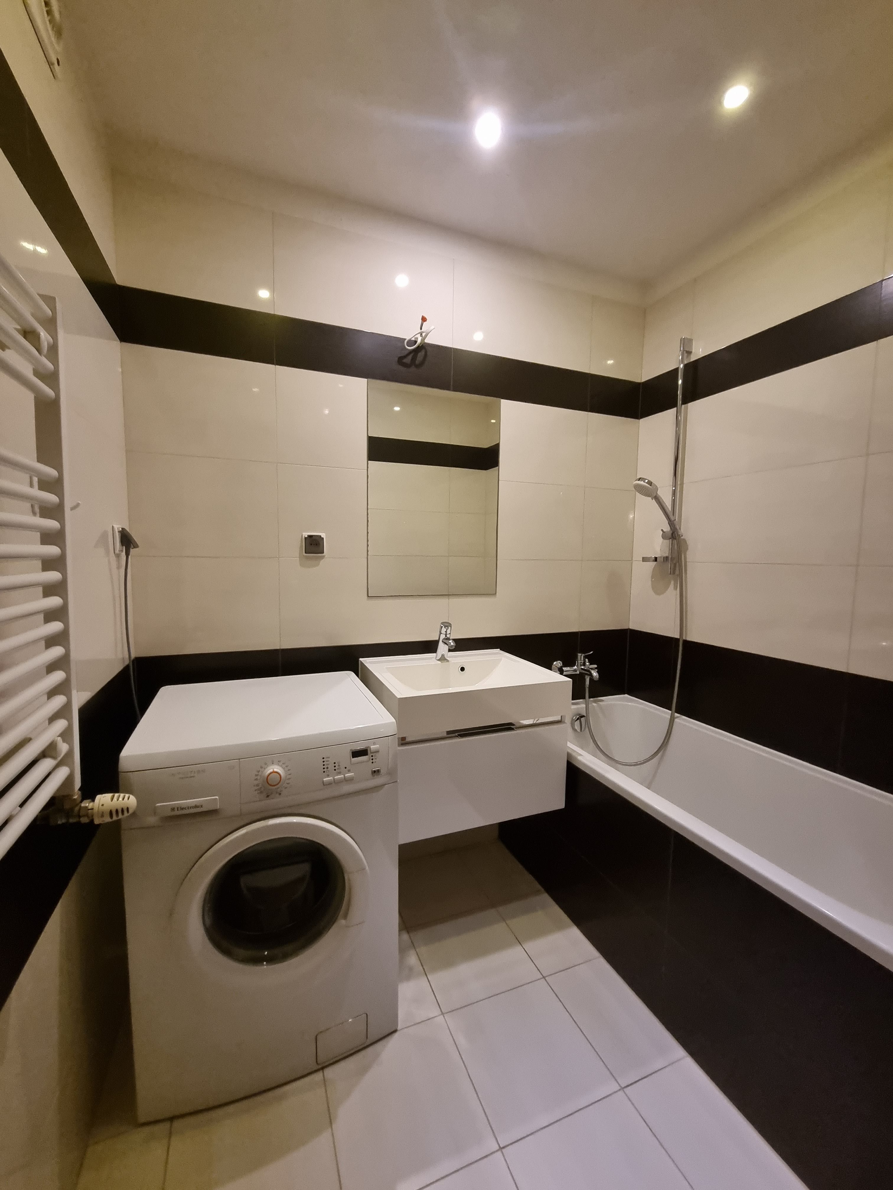 Mieszkanie 3 pokoje 71 m² Opole Wandy UMEBLOWANE dla FIRM