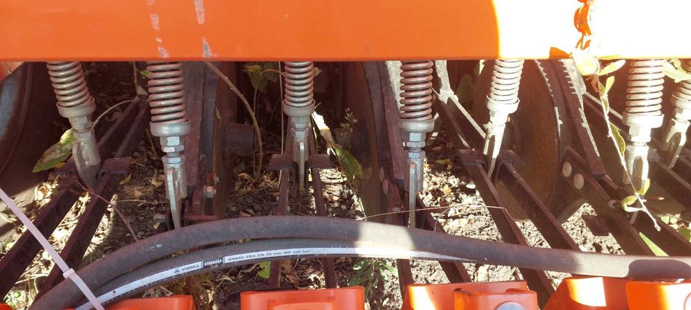 Продам зернову сівалку сзф-4000v варіаторна,фаворіт
