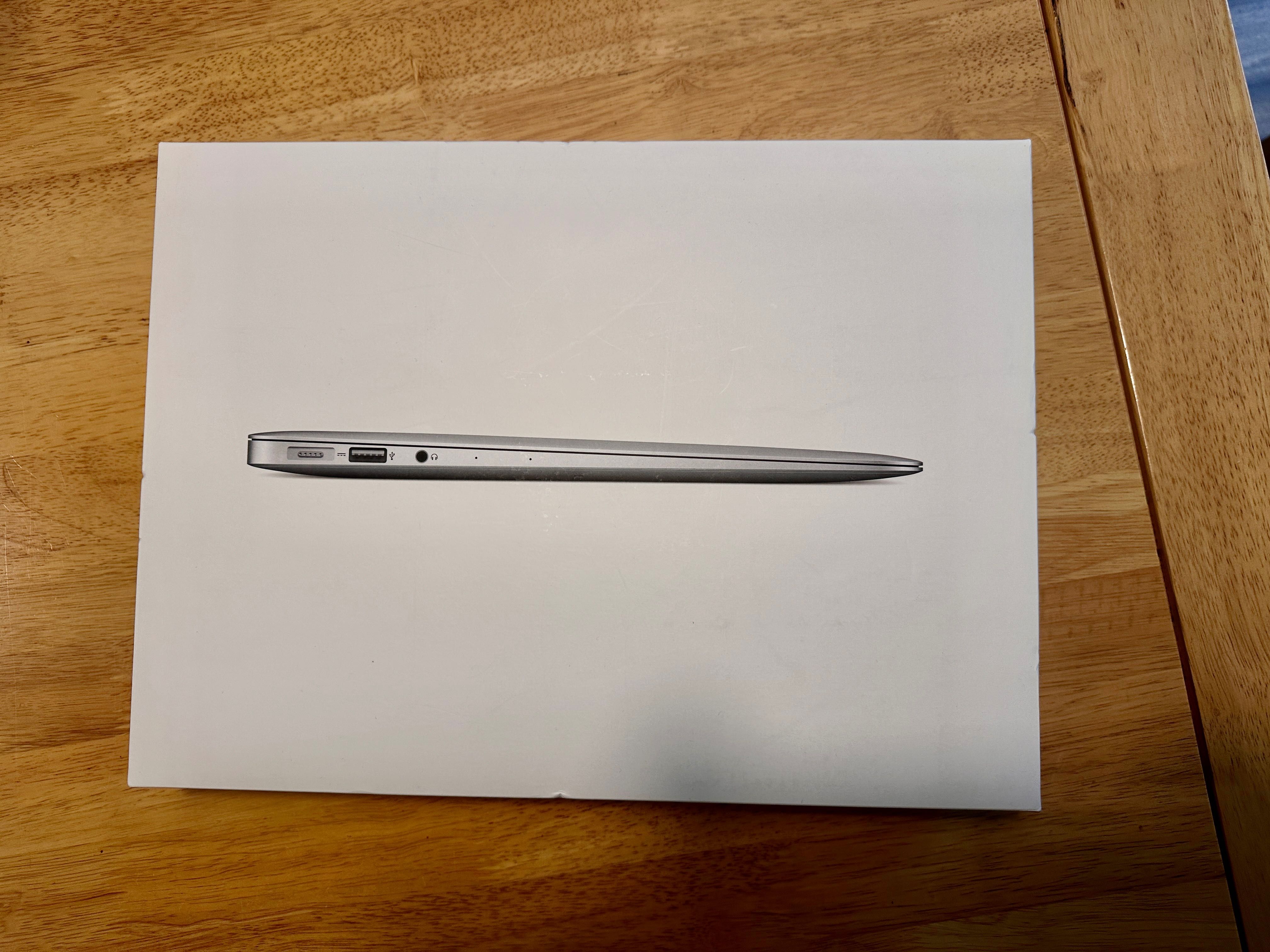 MacBook Air 13 8/128GB 2018r. Nowa Bateria!!