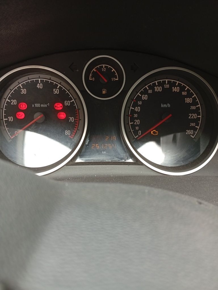 Продам Опель астра н 1.6 бензин