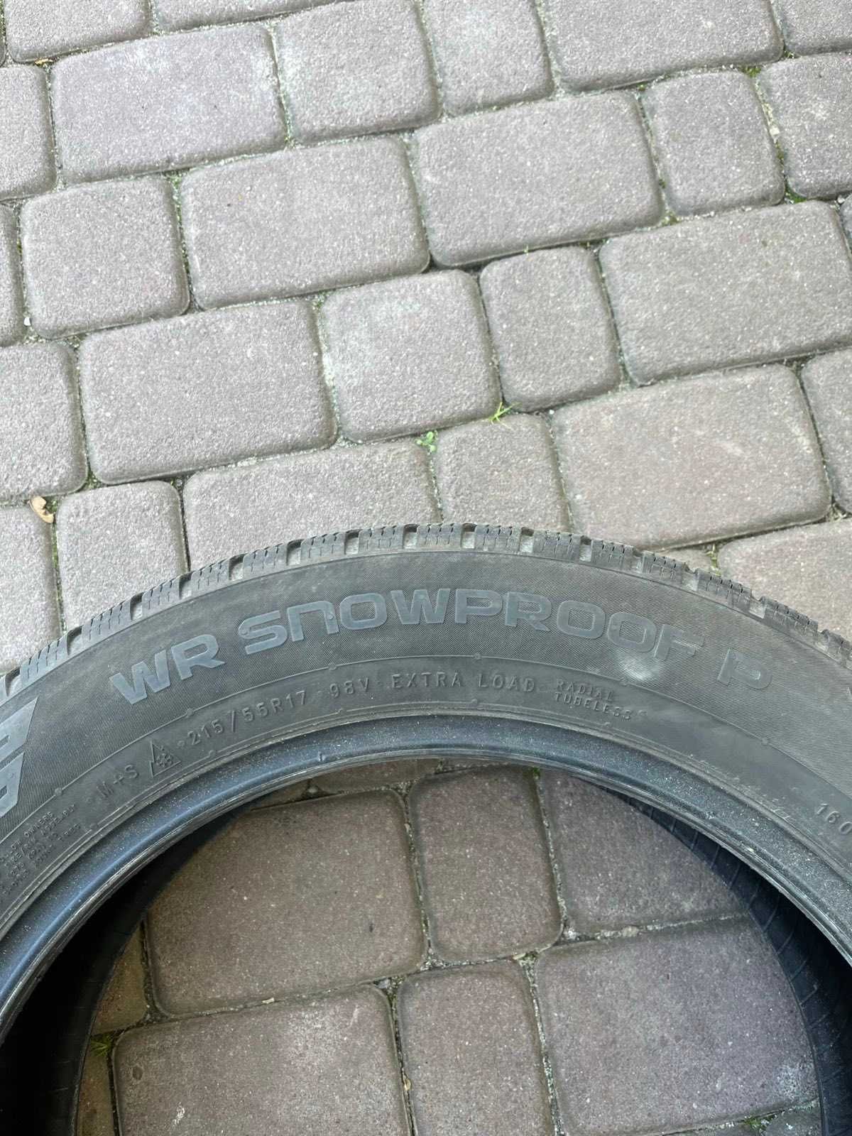 Opony Nokian WR Snowproof P  215/55/17 98V