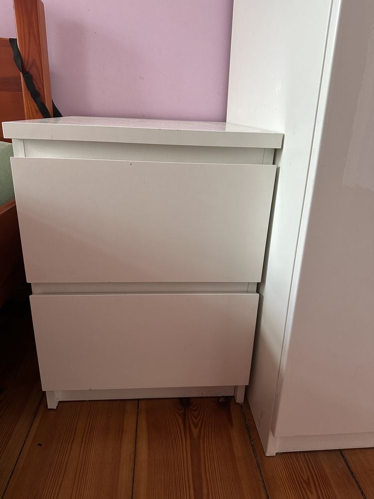 Ikea szafka nocna stolik malm
