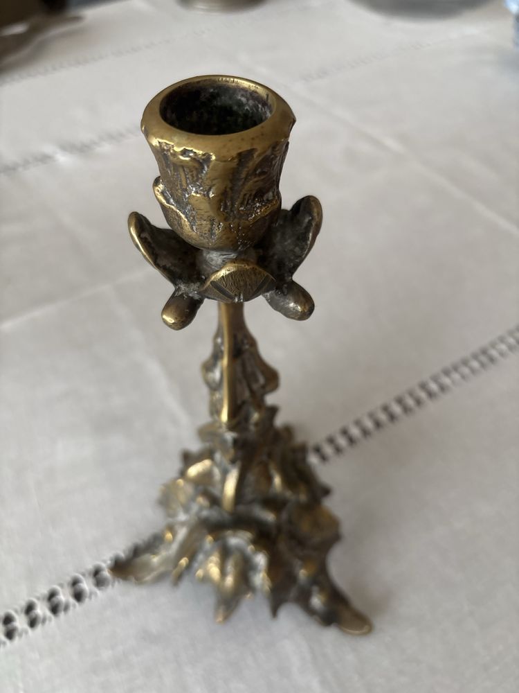 Castiçal antigo em bronze/latão – 21 cm