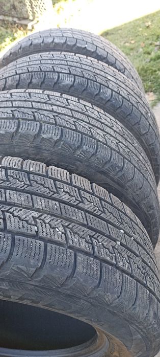 Резина зимова 16/65/215
