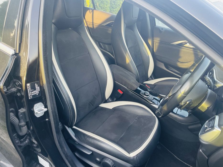 Infiniti q30 Mercedes A klasa CLA 117 fotele