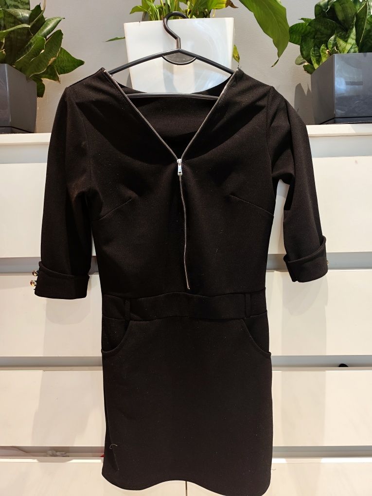 Sukienka damska młodzieżowa elegancka czarna s przez m