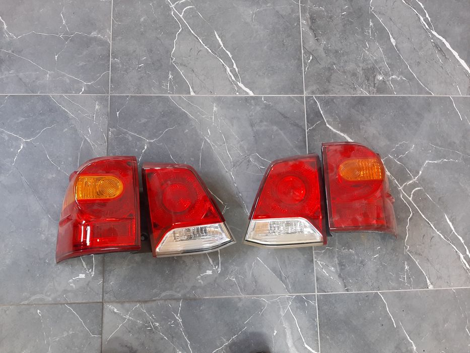 Задні фонарі,стопи,фари land cruiser 200