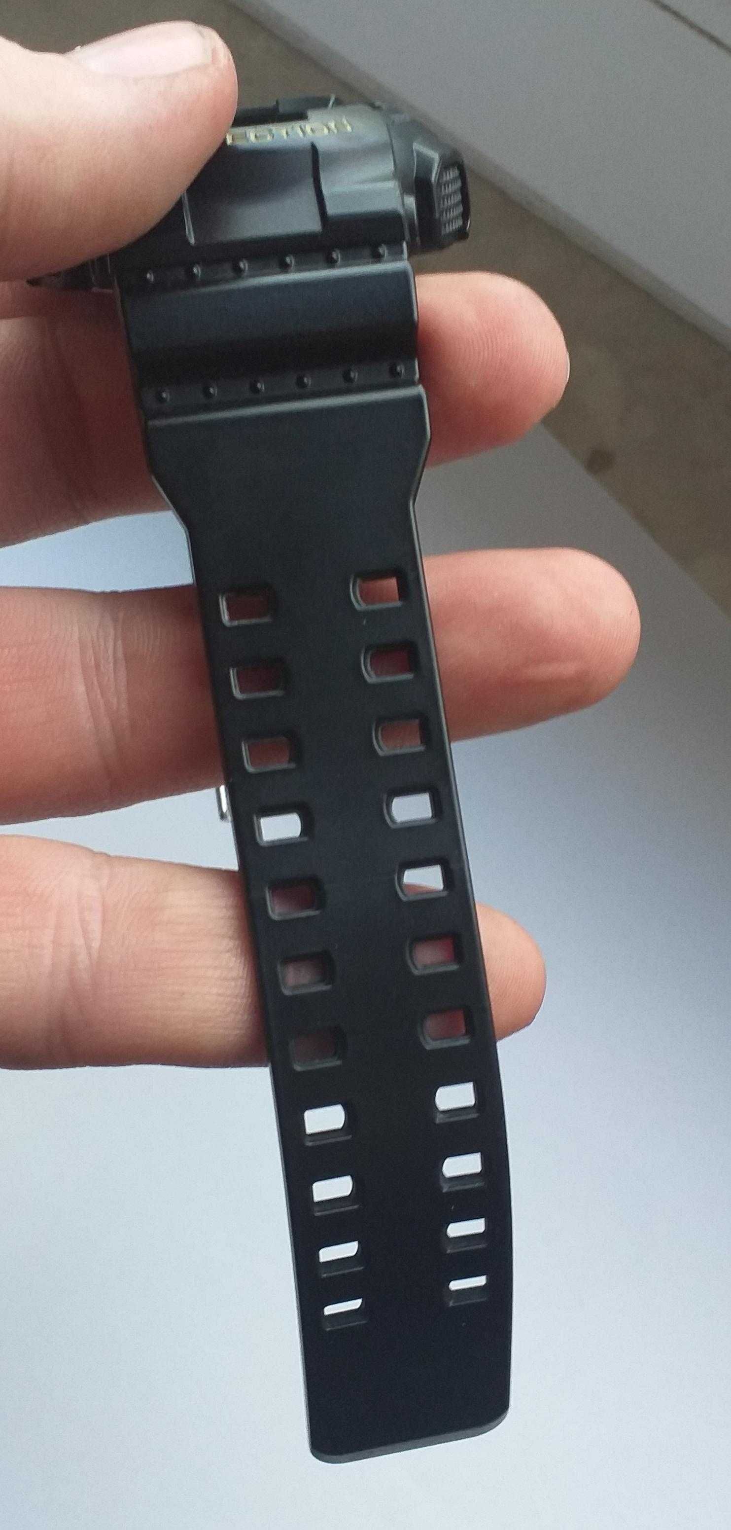 Zegarek Casio G-Shock GA-100CF-1A9ER