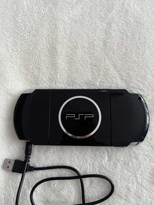 Sony PSP-3000 в хорошому стані