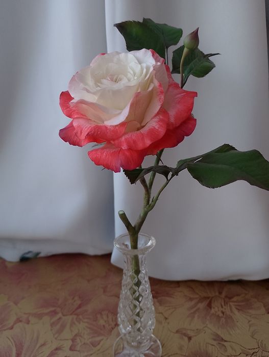 Розы из холодного фарфора. Цветы ручная работа.