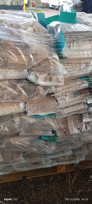 Lenha aparas acender