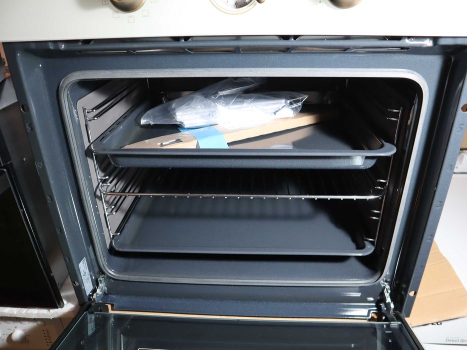 Outlet 340 zł taniej. Nowy piekarnik Electrolux EOA5220AOV z gwarancją