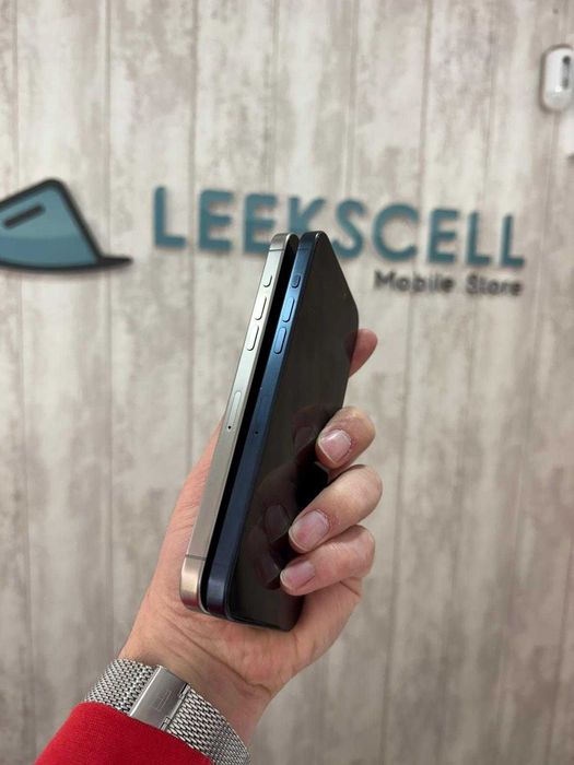 IPHONE 15 PRO MAX - 256GB - 24 meses de garantia