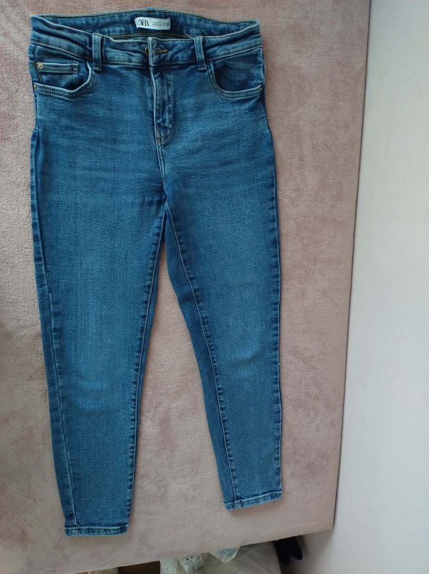 Spodnie jeansy Zara stretch r. 40 rurki
