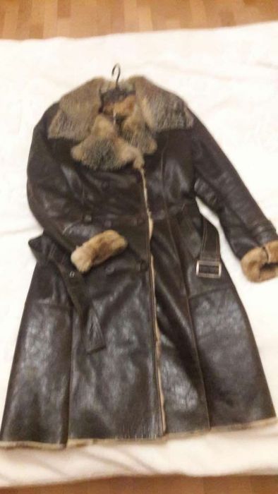 Стильная дубленка, натуральная. Состояние новой. Размер 40-42