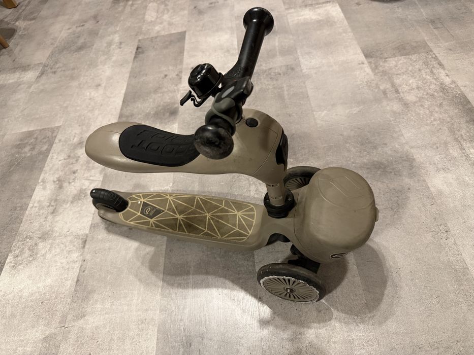 Scoot and Ride 2w1 jeździk / hulajnoga z kaskiem
