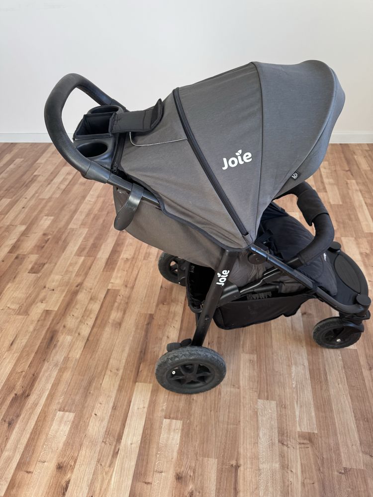 Wózek spacerowy Joie