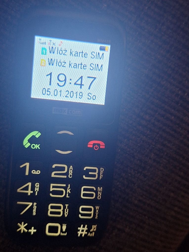 Telefon maxcom MM426