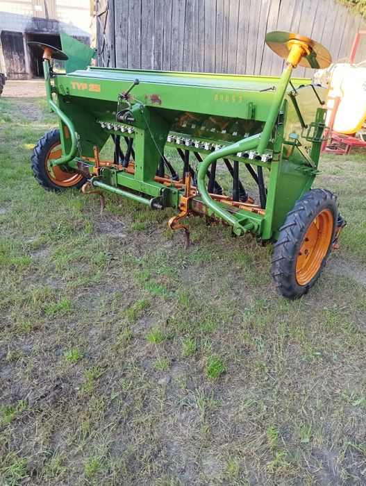 Sprzedam siewnik amazone d7