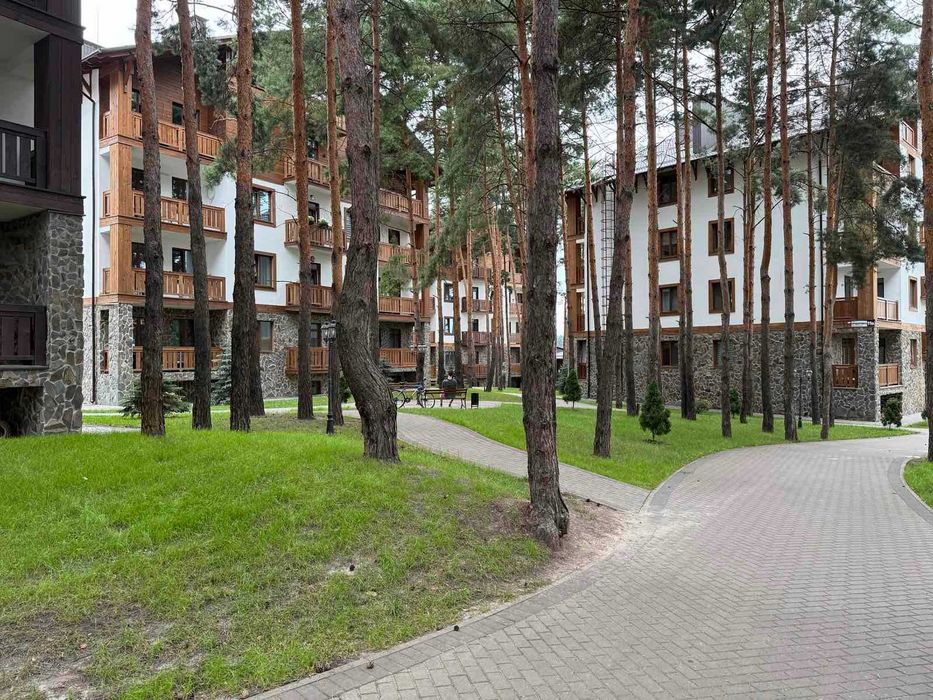 2-кімнатна ЖК Desna Residence зАВТОНОМНИМ ЖИВЛЕННЯМ 8 kW ІНВЕРТОР Deуe