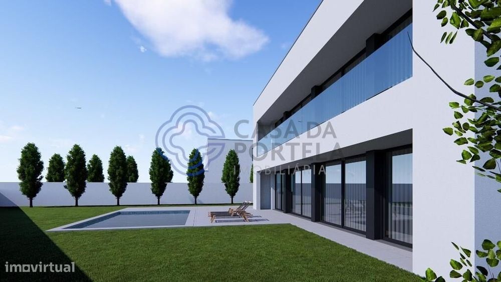 Moradia Nova com Jardim e Piscina Espinho
