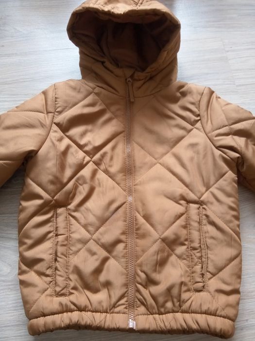 Kurtka zimowa pikowana na 134 Stan bardzo dobry.