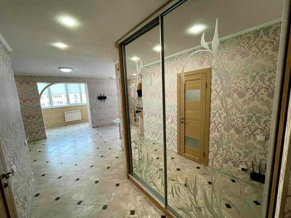 Здам 2 кімн. квартиру-студію БЕЗ МЕБЛІВ у ЖК "Софія Київська"