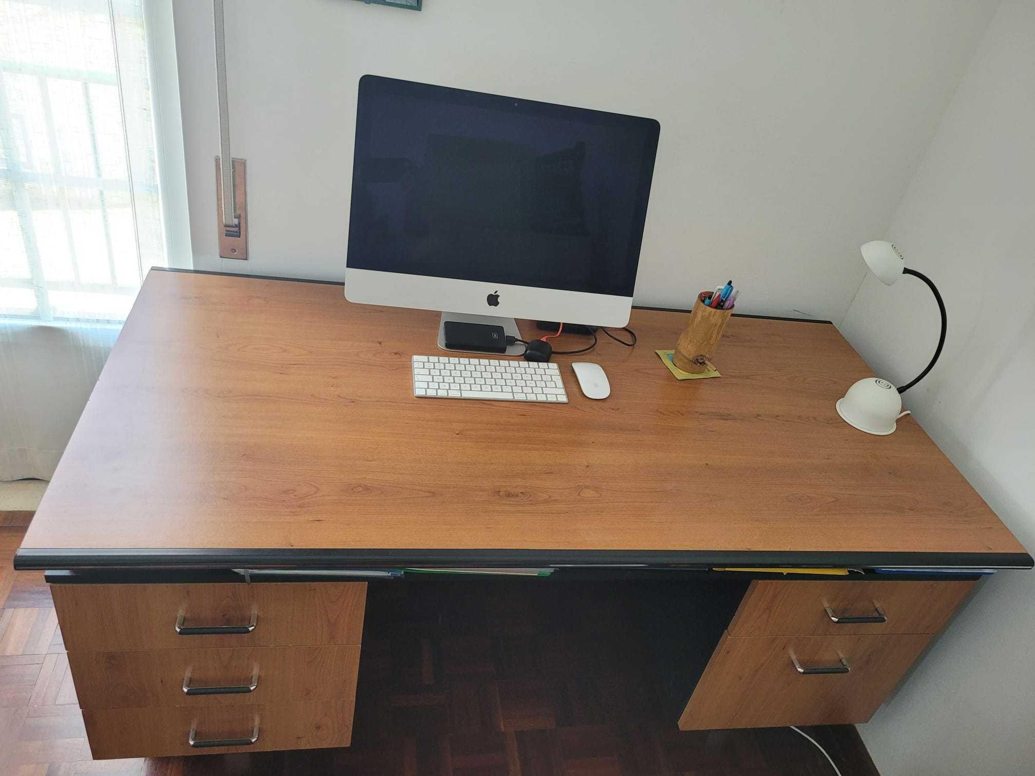 escrivaninha  5 gavetas