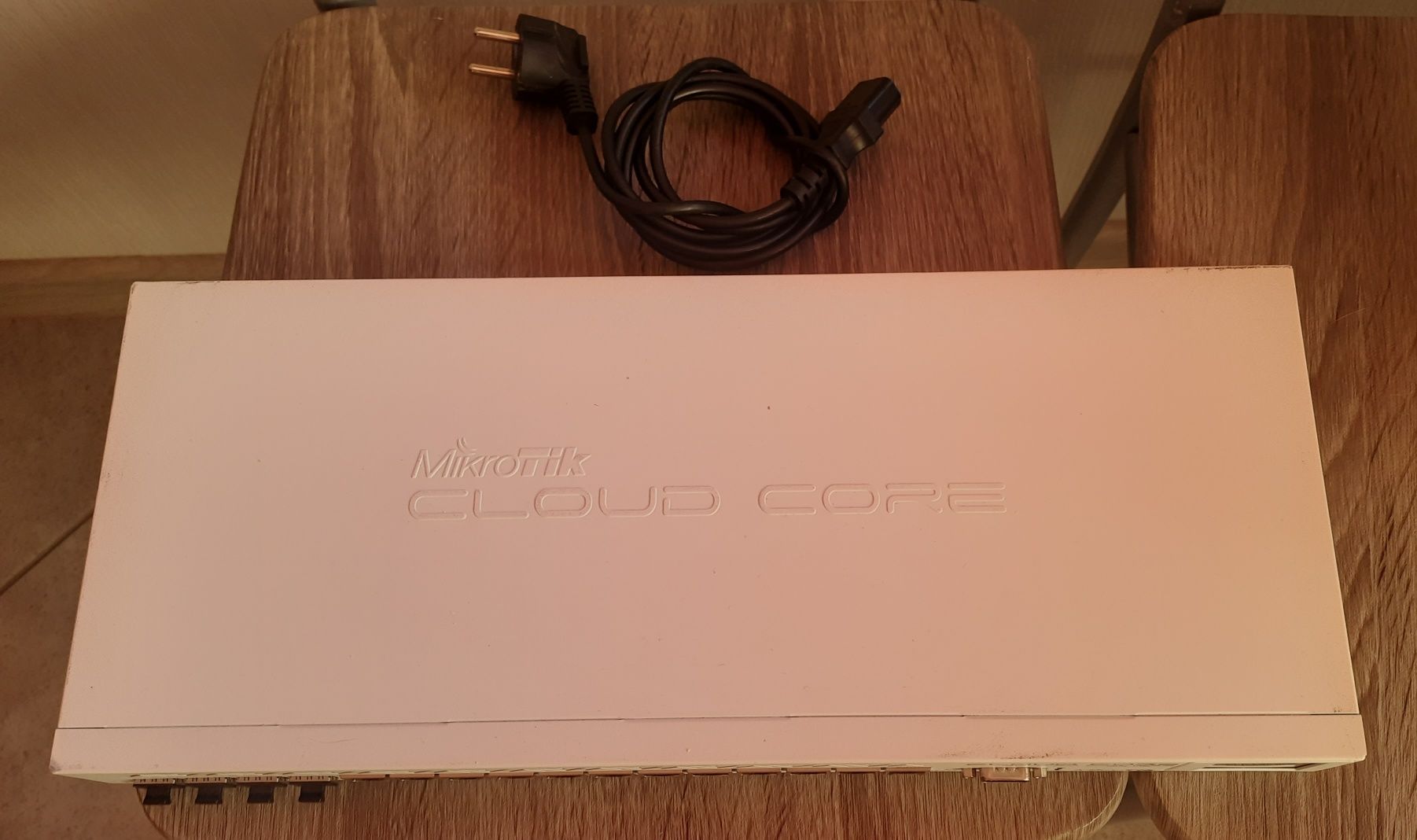 Маршрутизатор Mikrotik CCR1036-12G-4S