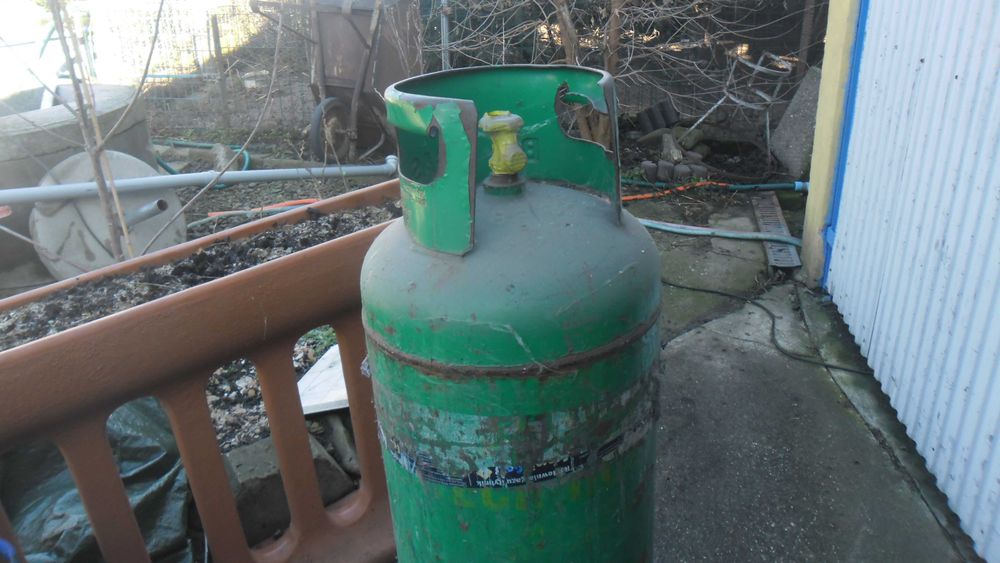 Sprzedam Butlę gazową propan 33kg pełna.