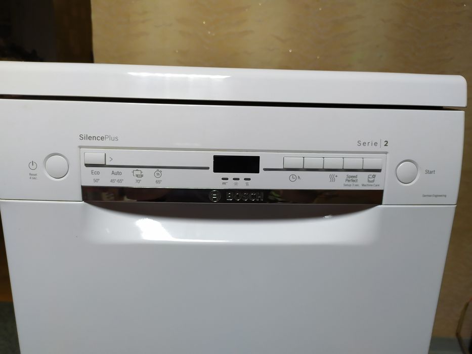 Посудомоечная машина Bosch serie 2 SRS2IKW04K