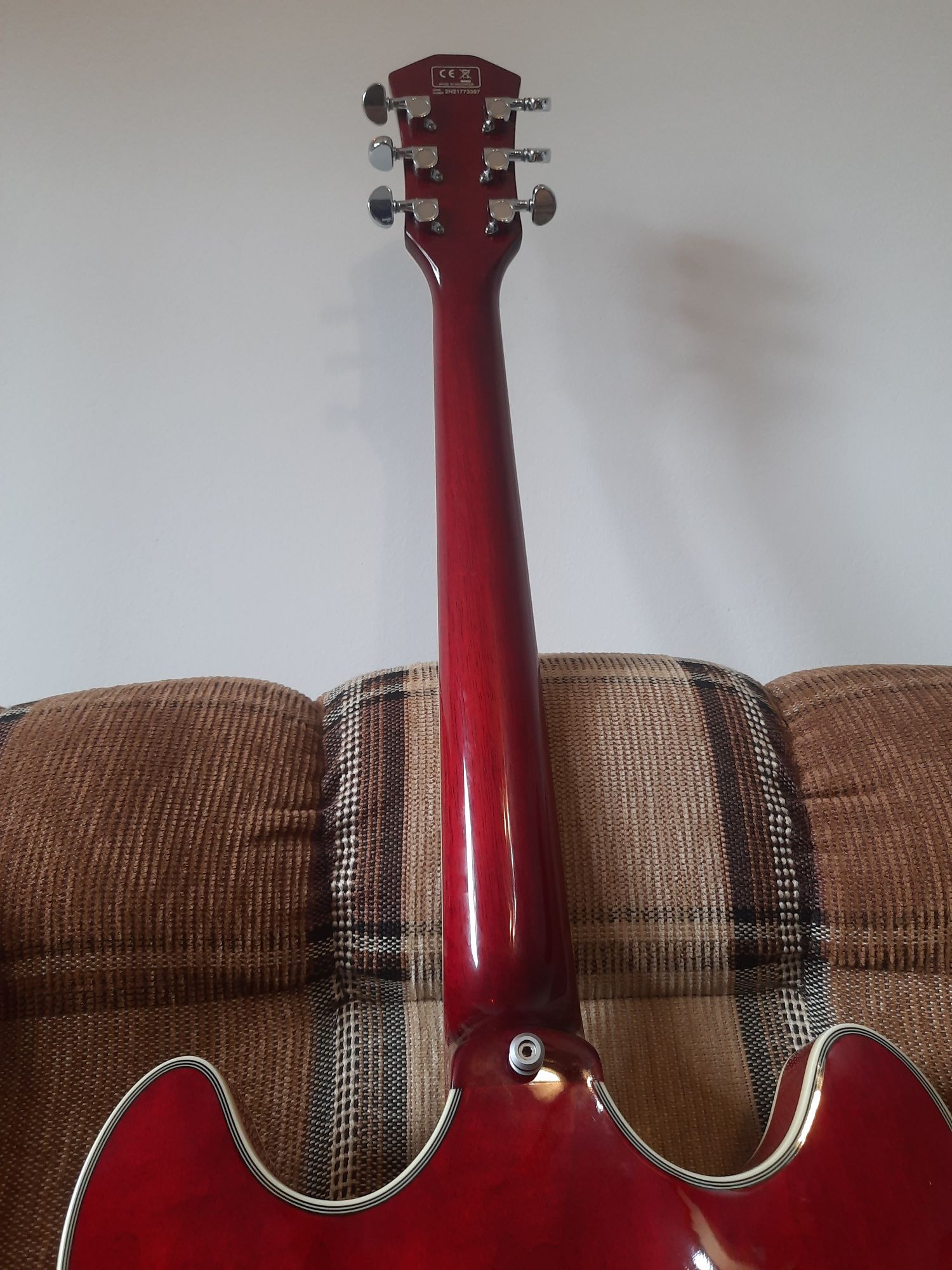 Gitara elektryczna Sire H7 Larry Carlton STR