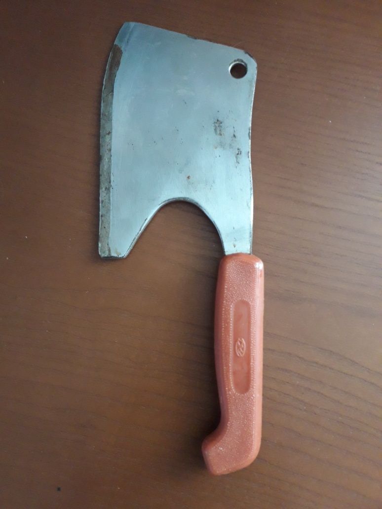 Продам разделочный топорик