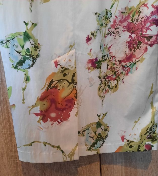 Sukienka wizytowa bez rękawów   40