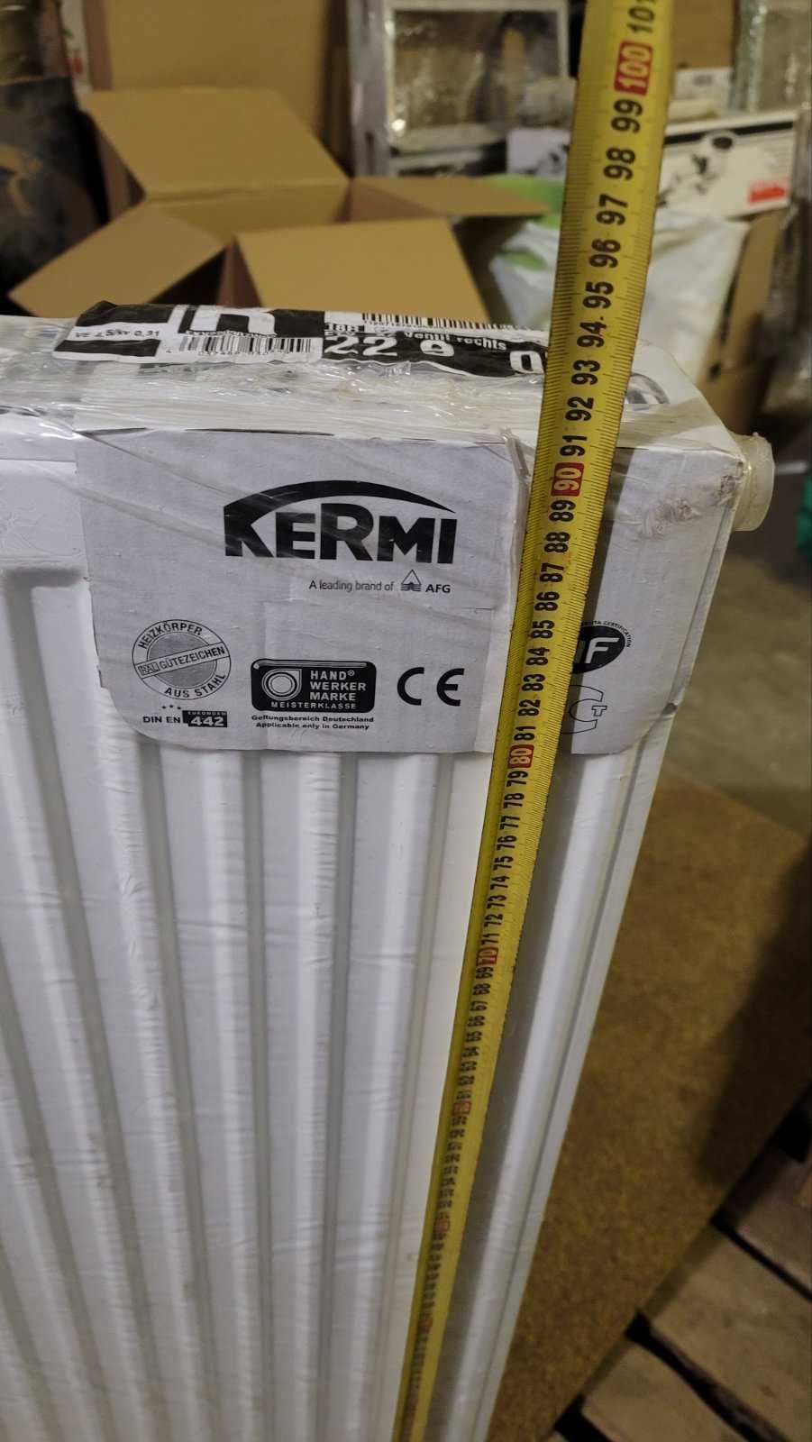 Радіатор Kermi Therm ×2FKO22 700×900 підключення знизу