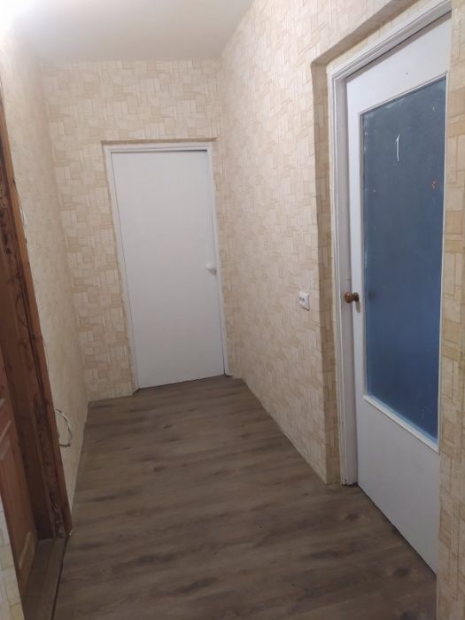 2К! Затишна та тепла квартира на Озерній поруч з озером!