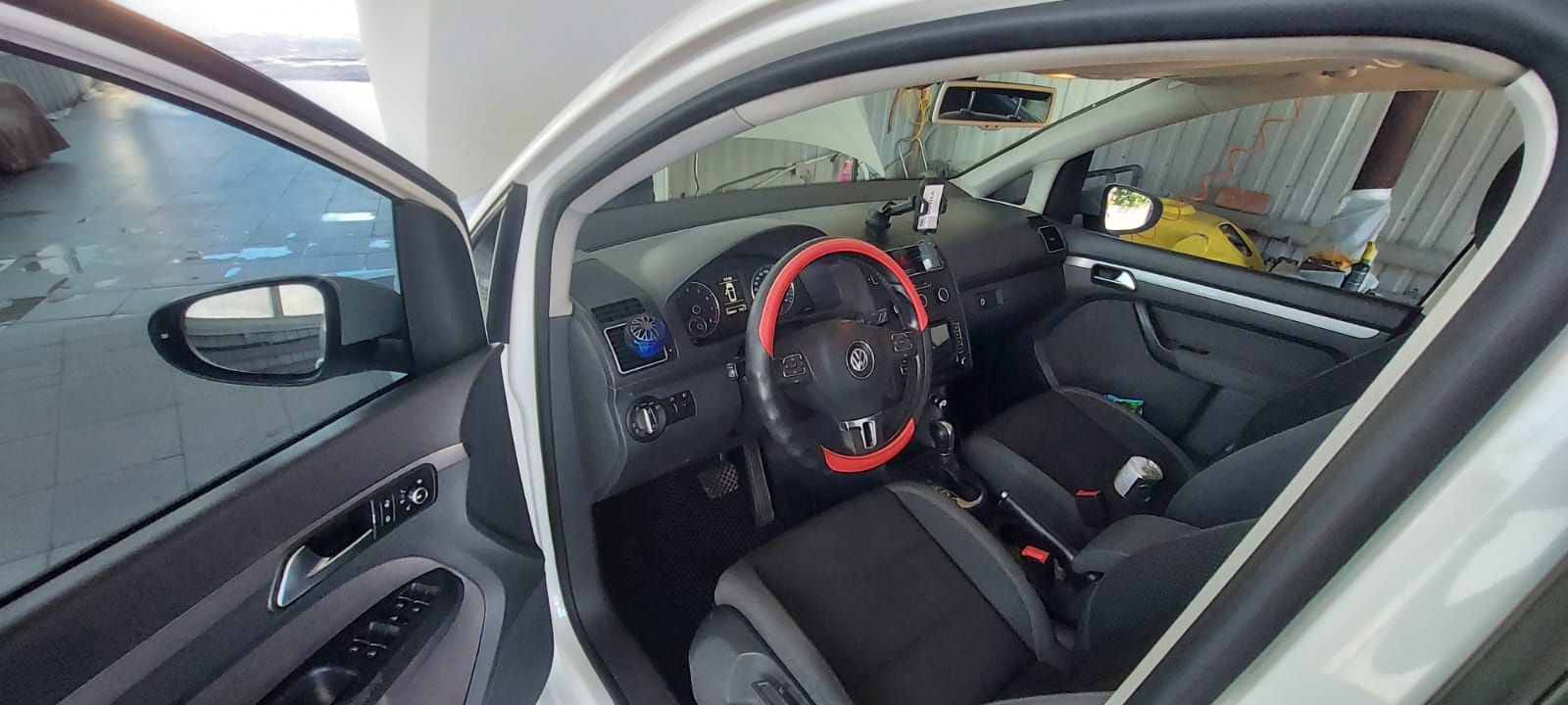 Volkswagen Touran 2011 1.4
