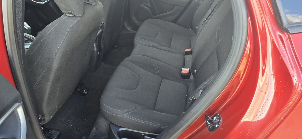 Volvo V40 T3 1.6 Turbo 150ps Anglik Zarejstrowany w Polsce 2012 rok