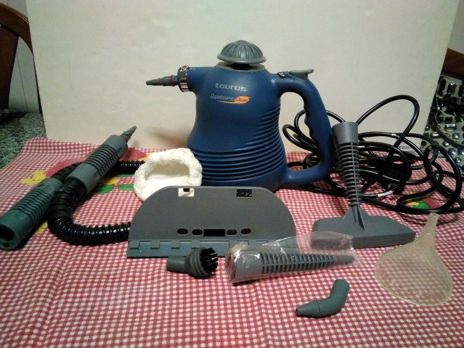 Máquina de limpeza a vapor