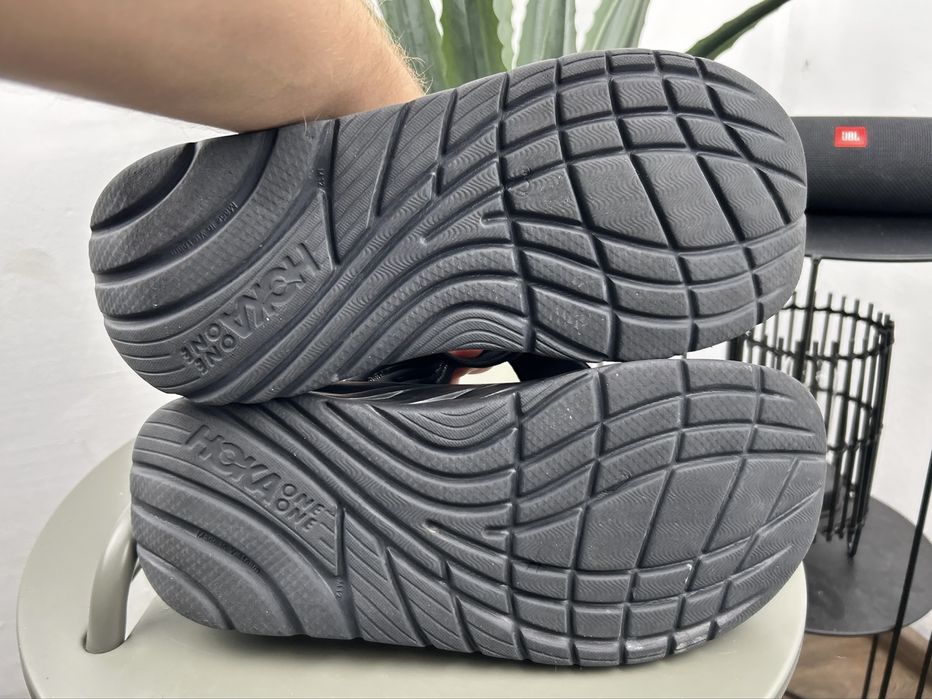 Оригінал! Тапочки шльопки Hoka Ora Recovery 46 розмір М06338