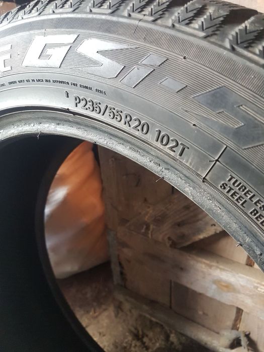 Toyo 3 шт зимові r20