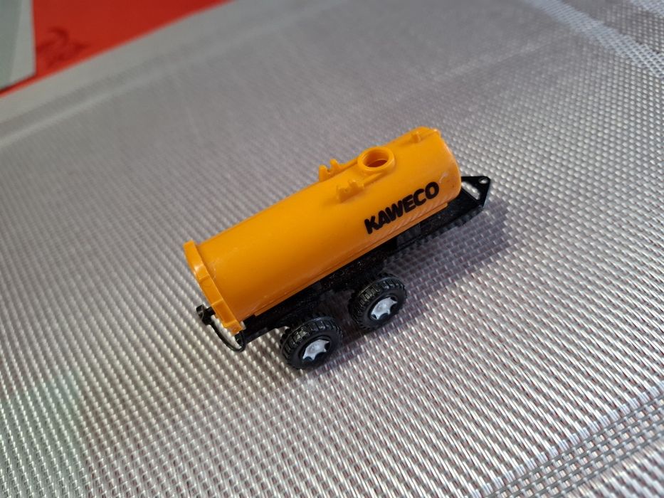 Siku beczkowóz skala 1:64