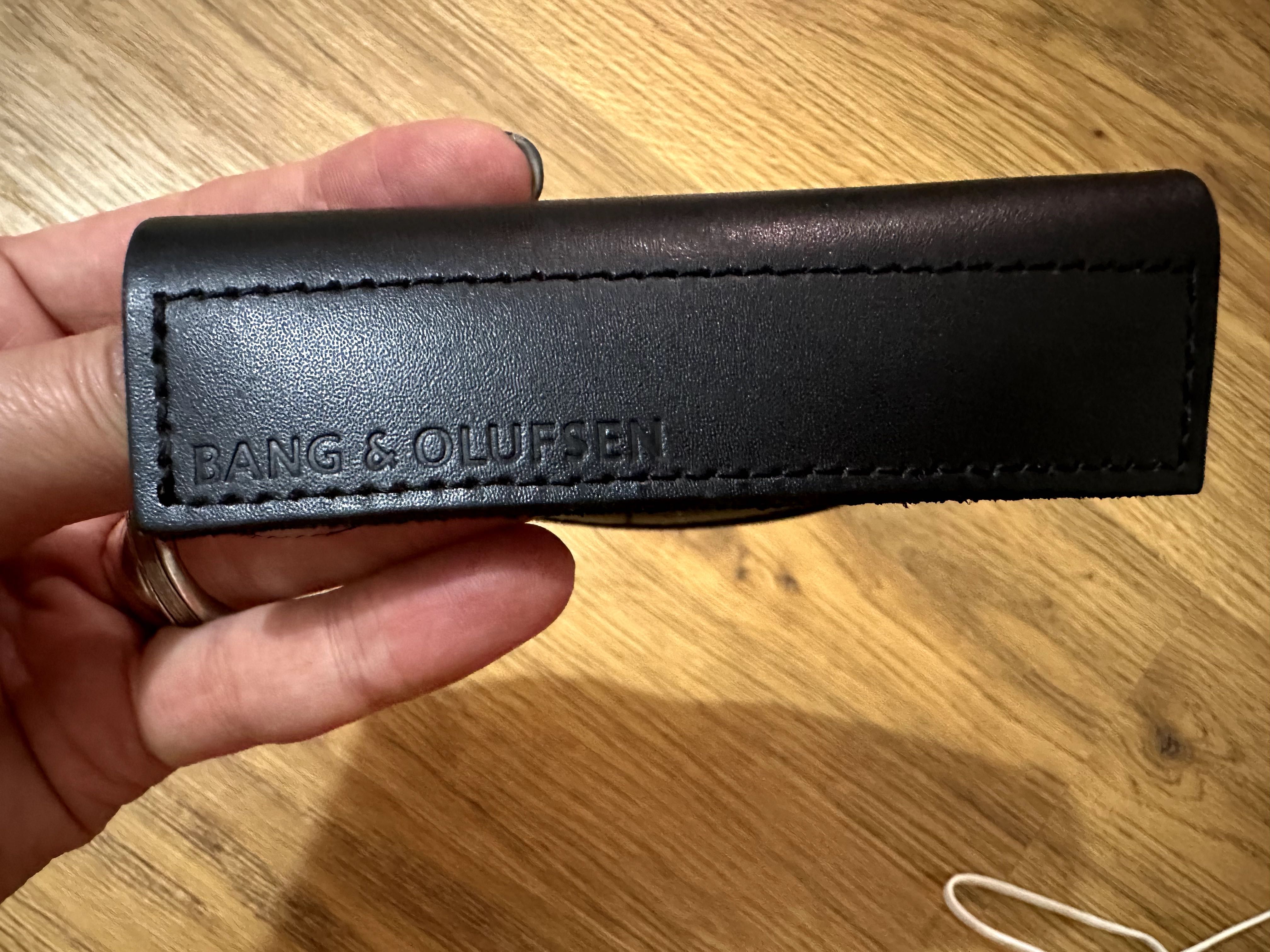 Headphones com fio Bang & Olufsen