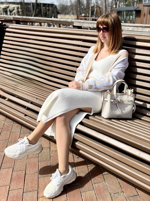 Безшовна вязана сукня платье