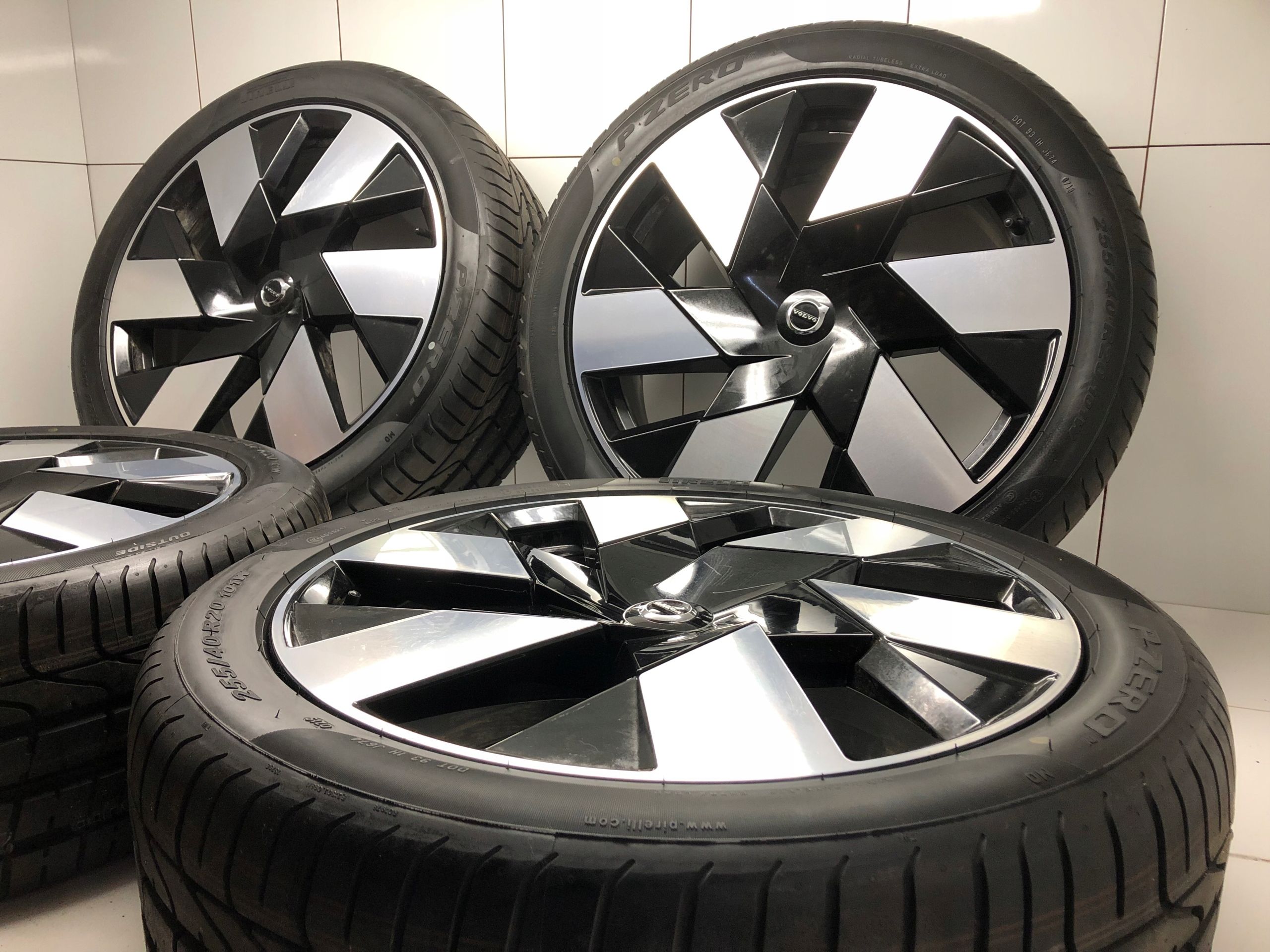 Kola Felgi 20 Volvo r Design XC40 XC60 Oem Nowe Opony