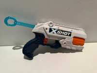 Nerf Zuru X Shot de 6 dardos